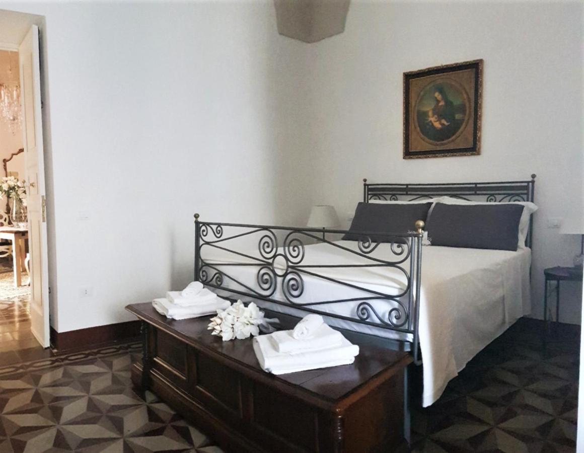 Palazzo Megha Suite & Breakfast Palmariggi Zewnętrze zdjęcie